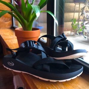 Women’s Chacos sandals 9W